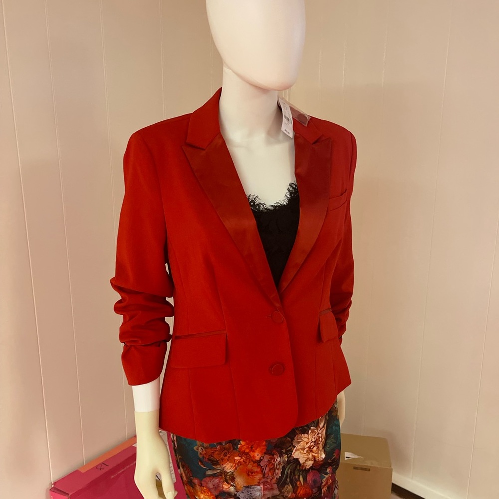 New York & Company Red Satin Lapel Tuxedo Blazer Jacket Size 10 - Picture 4 of 7